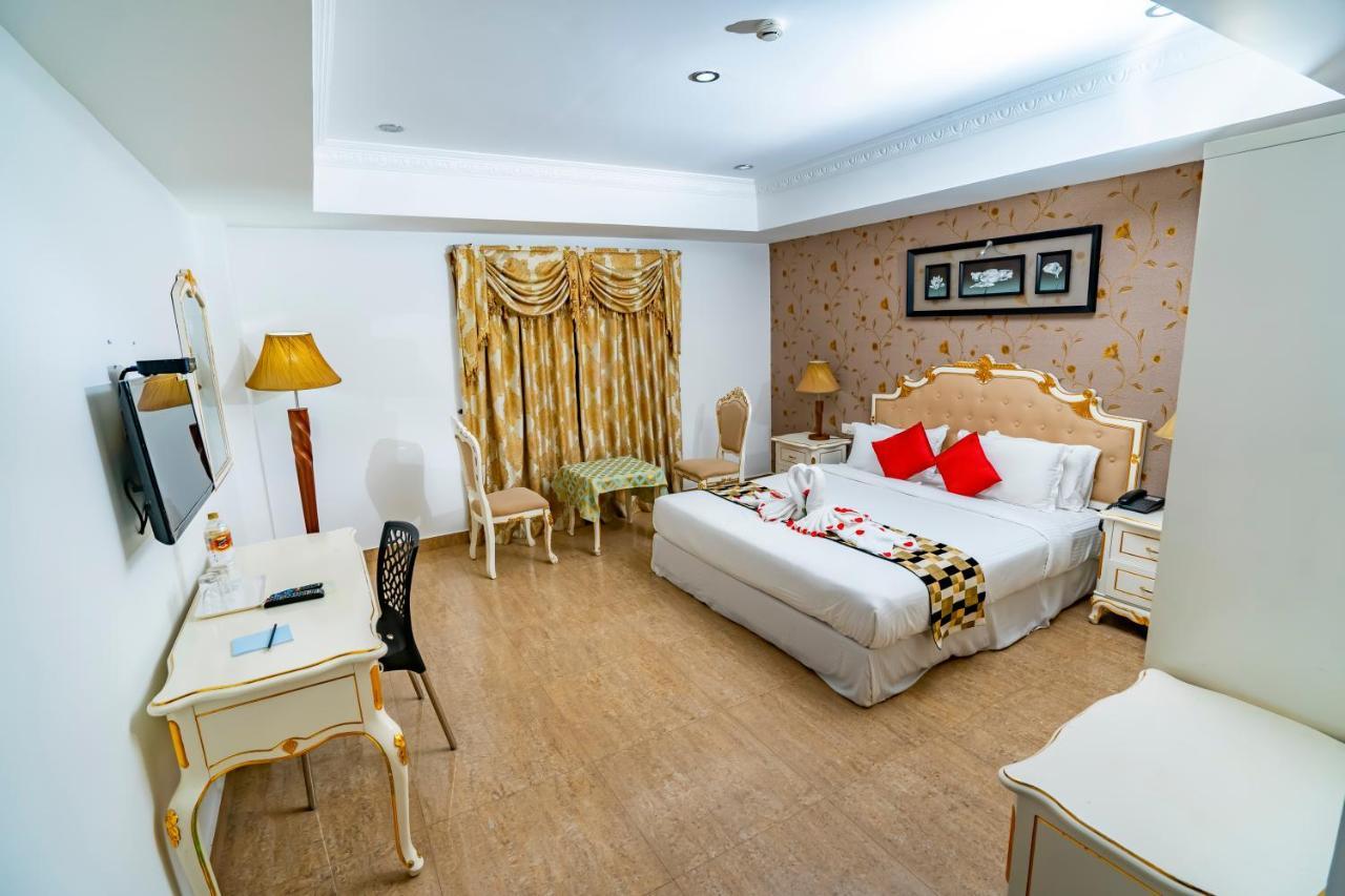 Hotel Sidhartha Chalakudy Kizhake Chalakudi Екстер'єр фото